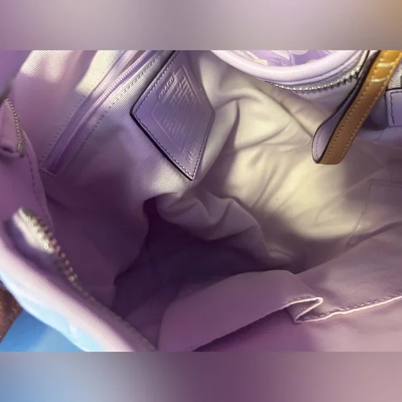 Purple coach bag used - Picture 3 of 4